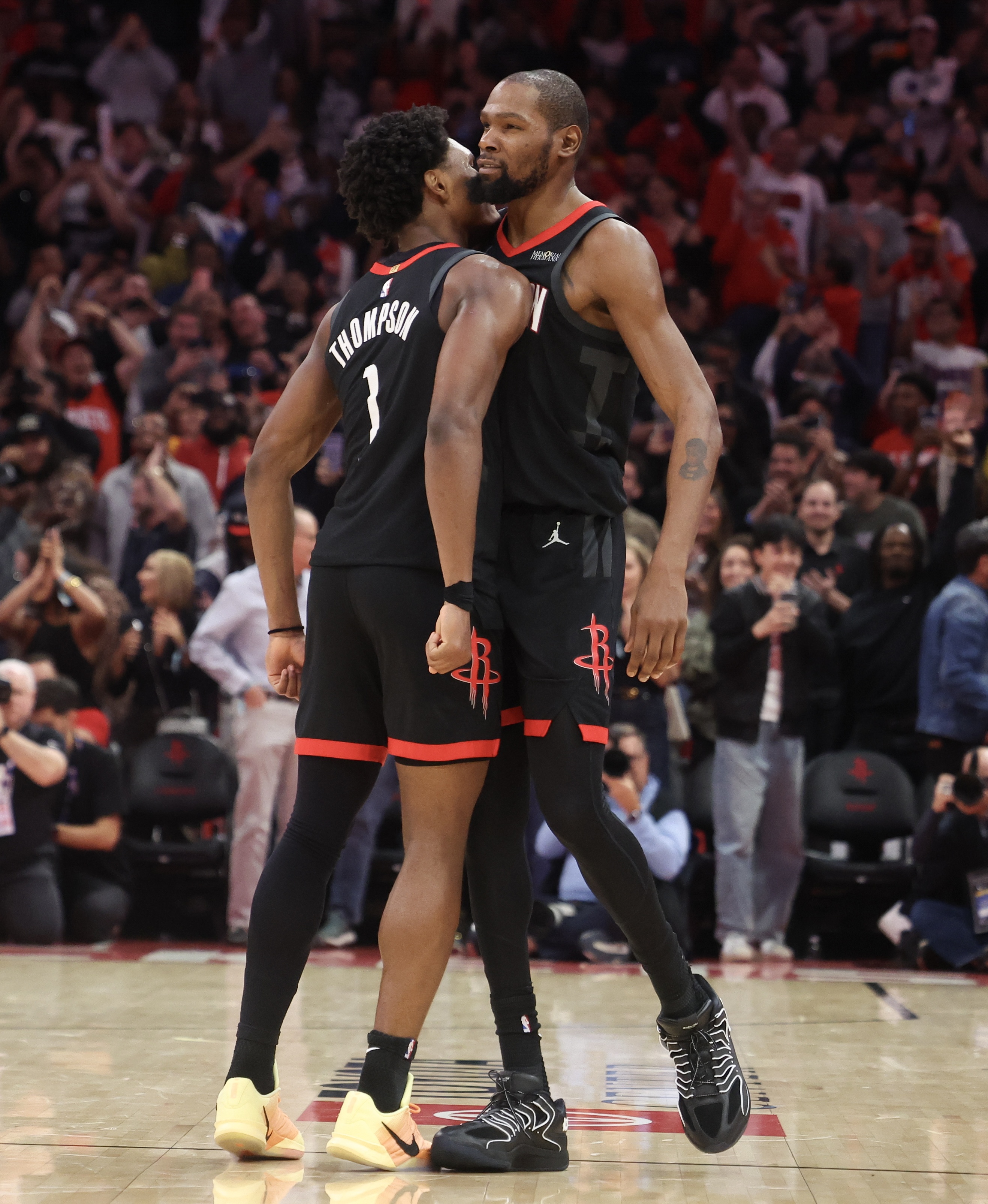 九游体育官网-KD谈赛季起起伏伏:我们始终团结在一起 所有的情绪都是好的